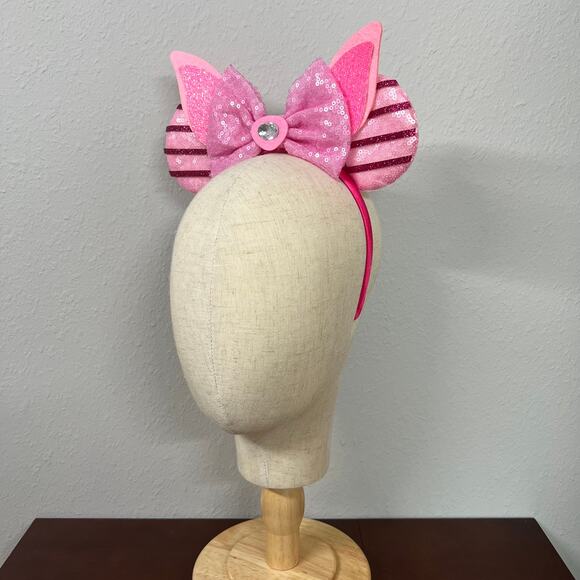 Piglet Minnie Ears | Disney’s Winnie the Pooh-Inspired Mouse Ears Headband - Picture 5 of 5